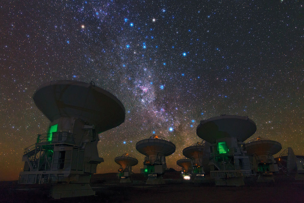 1024px-The_Southern_Milky_Way_Above_ALMA